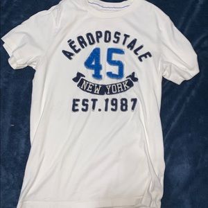 Aeropostale white T-shirt. Good condition